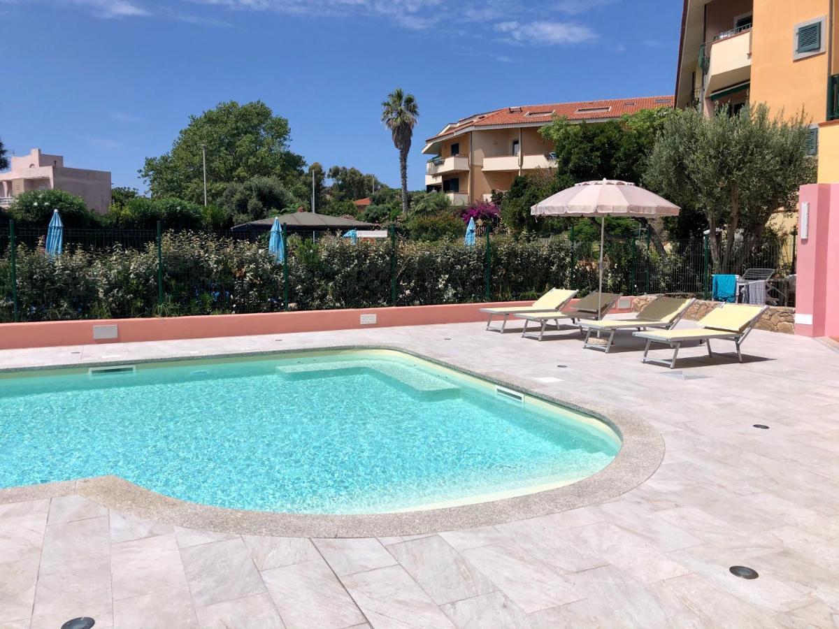 Apartment I Mirti Bianchi - Bilo 4 By Interhome Santa Teresa Gallura Eksteriør billede