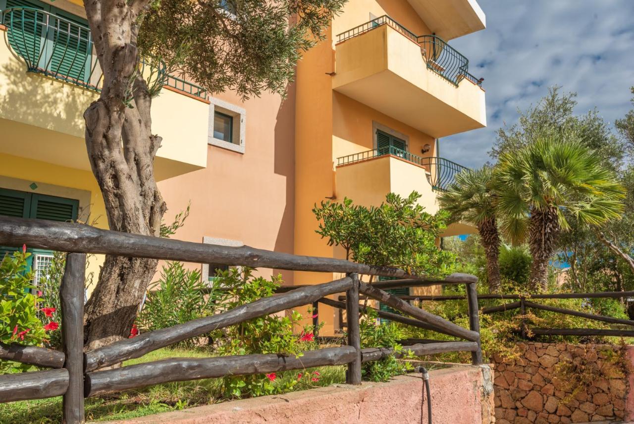 Apartment I Mirti Bianchi - Bilo 4 By Interhome Santa Teresa Gallura Eksteriør billede